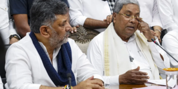 Delhi की बैठक में सुलझा विवाद, Karnataka में DK Shivakumar लेंगे सीएम पद की शपथ
