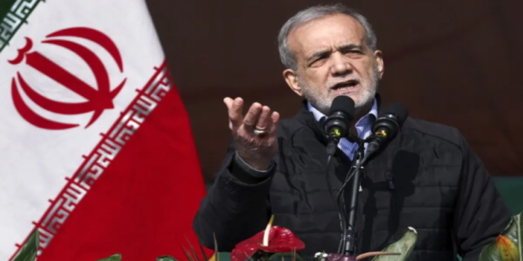 Iran में भारी उथल-पुथल: Masoud Pezeshkian ने Mojtaba Khamenei को भेजा इस्तीफा