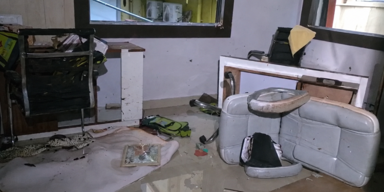 AGARTALA के NS APARTMENT में रहस्यमयी ब्लास्ट, SANKAT CHOUMUHANI इलाके में जांच शुरू