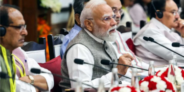 Seychelles दौरे के बाद Narendra Modi करेंगे सचिवों के साथ बड़ी बैठक, रिपोर्ट होगी तलब