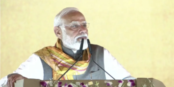 PM Modi ने West Bengal में Left, TMC और Congress के कुशासन पर साधा निशाना, गिनाए इतिहास के पन्ने