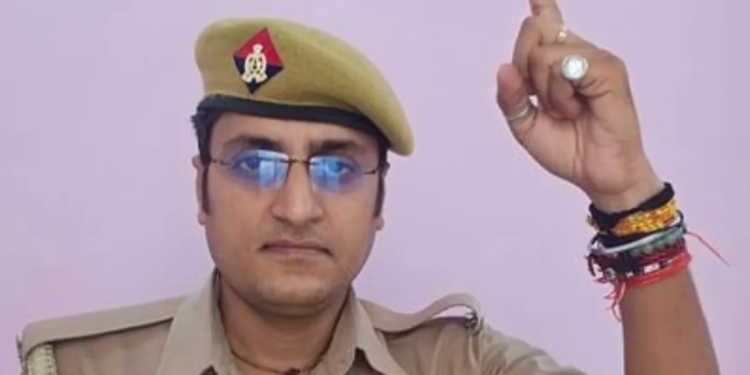 Amethi के Gauriganj निवासी सिपाही Sunil Kumar Shukla के आरोप निकले झूठे, Facebook वीडियो मामले में गिरी गाज
