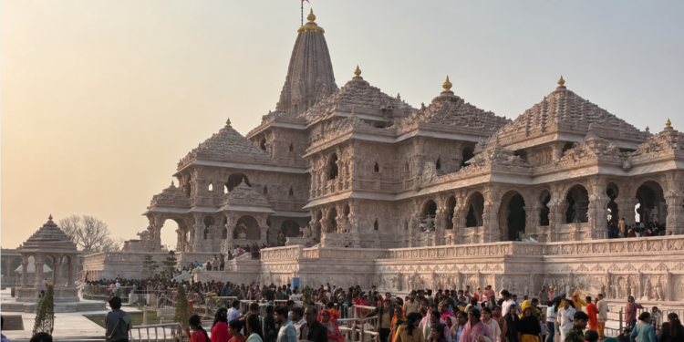SIT की प्रारंभिक जांच रिपोर्ट से Ayodhya Ram Mandir ट्रस्ट में मचा हड़कंप ट्रस्ट के महासचिव चंपत राय समेत कई पदाधिकारी और कर्मचारियों की भूमिका भी संदिग्ध पाई गई है