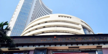 Share Market: दिनभर के भारी उतार-चढ़ाव के बाद सपाट बंद हुआ बाज़ार; IT ने संभाला, रियल्टी और बैंकिंग में बिकवाली