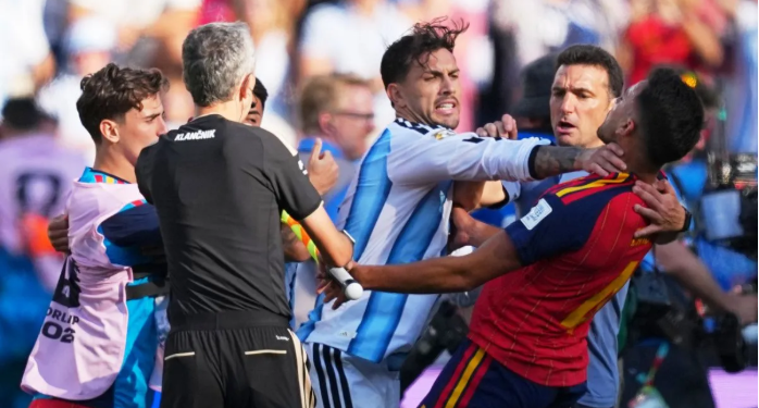 New York में FIFA World Cup 2026 के फाइनल में Spain ने Argentina को हराया, मैच के बाद हुई झड़प