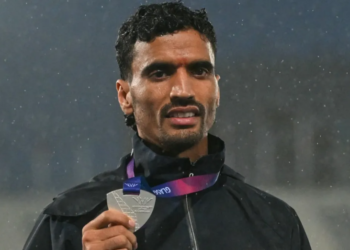 Scotland के Glasgow में Gulveer Singh ने रचा इतिहास, 10 हजार मीटर रेस में जीता सिल्वर मेडल