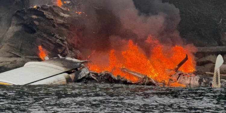 Kenmore Air के विमान हादसे की FAA और NTSB ने शुरू की जांच, Seattle में उड़ानों पर रोक