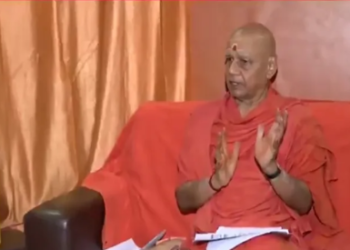 Ram Mandir के कोषाध्यक्ष Govind Dev Giri का ABP News संवाददाता Vishal Pandey पर फूटा गुस्सा