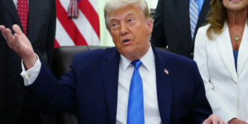 Iran War के बीच US Senate में गिरा NDAA रक्षा बिल, Democrats ने Donald Trump की युद्ध नीति को दी कड़ी चुनौती