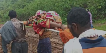 Odisha के Thuamul Rampur में स्वास्थ्य व्यवस्था बेहाल, Ghutiguda की Ranjita Majhi को नहीं मिली एंबुलेंस