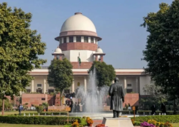 Supreme Court में CBSE की भाषा नीति का विरोध, Anand Grover और Mukul Rohatgi ने उठाए गंभीर सवाल