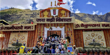 Ayodhya के Ram Mandir में करोड़ों की चोरी, SIT कर रही जांच और Badrinath Dham में भी उठे सवाल
