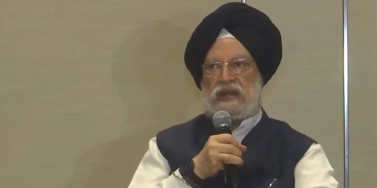 Delhi में Hardeep Singh Puri ने गिनाए इथेनॉल के फायदे, SIAM और ARAI से हुई है चर्चा