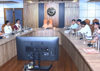 Yogi Adityanath ने Meerut सहित पूरे राज्य में सुरक्षा और बाढ़ से निपटने के दिए निर्देश