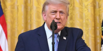 अमेरिकी चुनाव प्रणाली पर साइबर हमले का खतरा: राष्ट्रपति DonaldTrump ने खुफिया रिपोर्ट के हवाले से किया बड़ा दावा