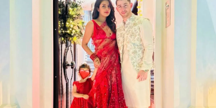 Global Star Priyanka Chopra ने बेटी Malti Marie को सिखाया दुर्गा सप्तशती का पाठ, Hyderabad में शूटिंग के बीच वीडियो वायरल