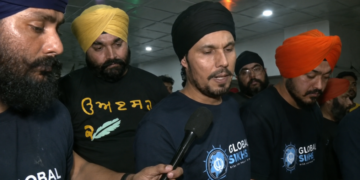 Assam Flood Relief में पहुंचे Randeep Hooda, बांटी राहत सामग्री
