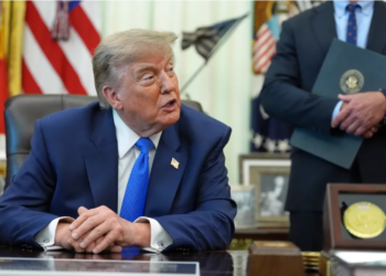 Iran पर Trump का नया प्रहार: युद्ध में मारे गए अमेरिकियों के लिए मुआवजे की मांग