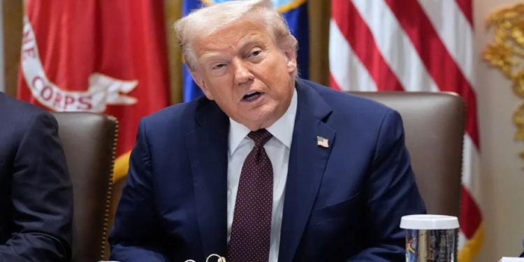 Donald Trump का बड़ा खुलासा: Strait of Hormuz को खोलना पहला चरण, Denuclearization है America की मुख्य प्राथमिकता