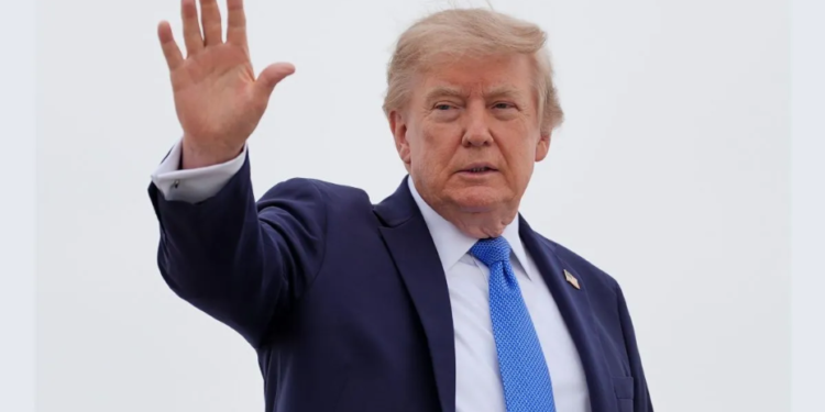 Mohammad Bagher Ghalibaf ने Strait of Hormuz पर दी चेतावनी, Donald Trump के नक्शे के बाद ईरान का कड़ा रुख