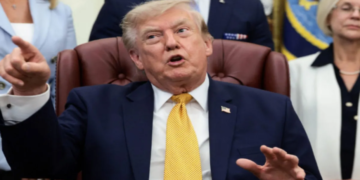 US Senate ने Russia पर पास किया सख्त प्रतिबंध बिल, Vladimir Putin को झटका