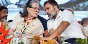 Congress नेताओं Sonia Gandhi और Rahul Gandhi के खिलाफ Vande Mataram के कथित अपमान का मामला दर्ज