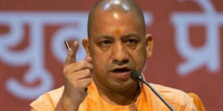 Yogi Adityanath ने UP के Schools में अव्यवस्थाओं पर जताई नाराजगी, SP Goyal ने जारी की गाइडलाइन