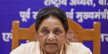 UP Politics में Akhilesh Yadav के बयान पर बवाल, BSP Chief Mayawati का तीखा प्रहार