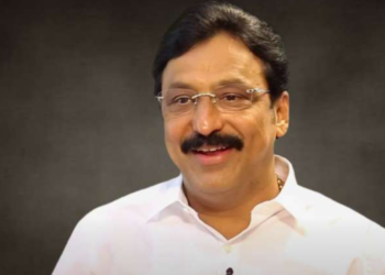 Joint Collector का पद छोड़ Tollywood में एक्टर बने Vadlamani Srinivas