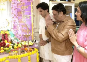 Govinda ने परिवार संग किए Ganpati दर्शन, बेटे-बेटी के सुखद भविष्य की मांगी दुआ