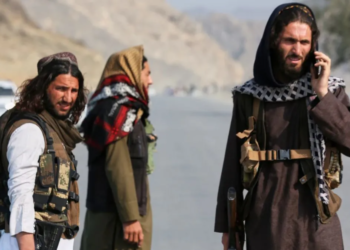 Pakistan-Afghanistan तनाव बढ़ा, 8 ड्रोन गिराने के बाद 10 ठिकानों पर हमले का दावा