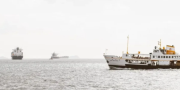 Java Sea में जहाज डूबा, 6 शव मिले; 130 लोग अब भी लापता