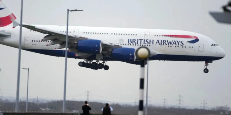 7700 इमरजेंसी कोड का मतलब क्या है? British Airways और flydubai की घटनाओं से समझें