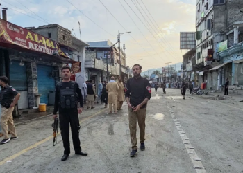Imran Khan की रिहाई के मार्च के बीच Pakistan में बड़ा फैसला, Khyber Pakhtunkhwa में इमरजेंसी से बढ़ा राजनीतिक टकराव