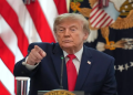 Iran की जवाबी धमकी: Hormuz की सात इंटरनेट केबल काटने की चेतावनी, Trump ने फिर हमले के संकेत दिए