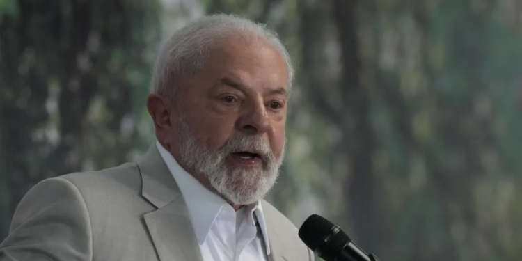 Brazil में Lula da Silva की सत्ता में वापसी, Flavio Bolsonaro को हराकर चौथी बार बनेंगे राष्ट्रपति; दुनिया पर भी पड़ेगा असर
