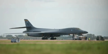 RAF Fairford से अमेरिकी बमवर्षकों की वापसी, ईरान युद्ध के बीच आतंकी साजिश ने बढ़ाई चिंता