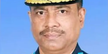 Bangladesh में पूर्व वायुसेना प्रमुख की संपत्तियों की जांच तेज, पत्नी और बच्चों के नाम पर भी संपत्ति का खुलासा