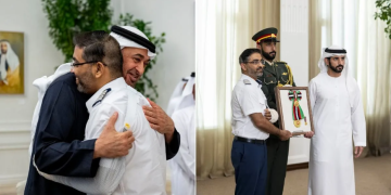 UAE में Captain Smit Machchhar का सम्मान, कॉकपिट हमले के बीच 174 लोगों को बचाकर बने मिसाल